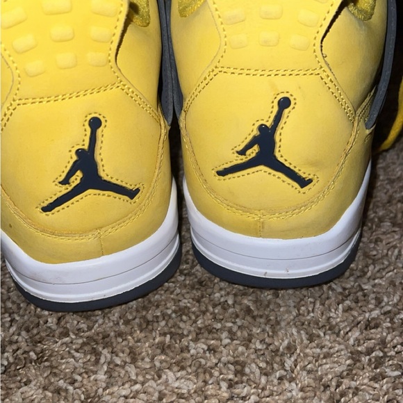 Jordan retro 4 (lightning) - Picture 3 of 6